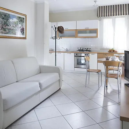 Hamilton Apartment